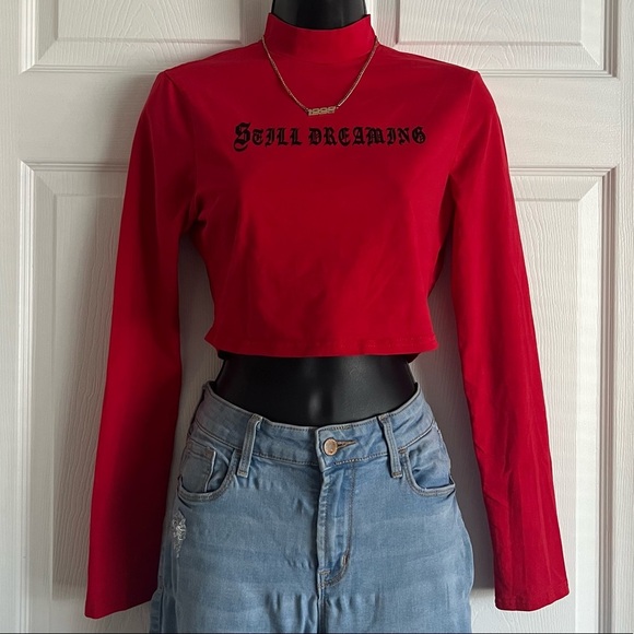 Red Cropped Turtleneck – Size Large - Picture 1 of 3